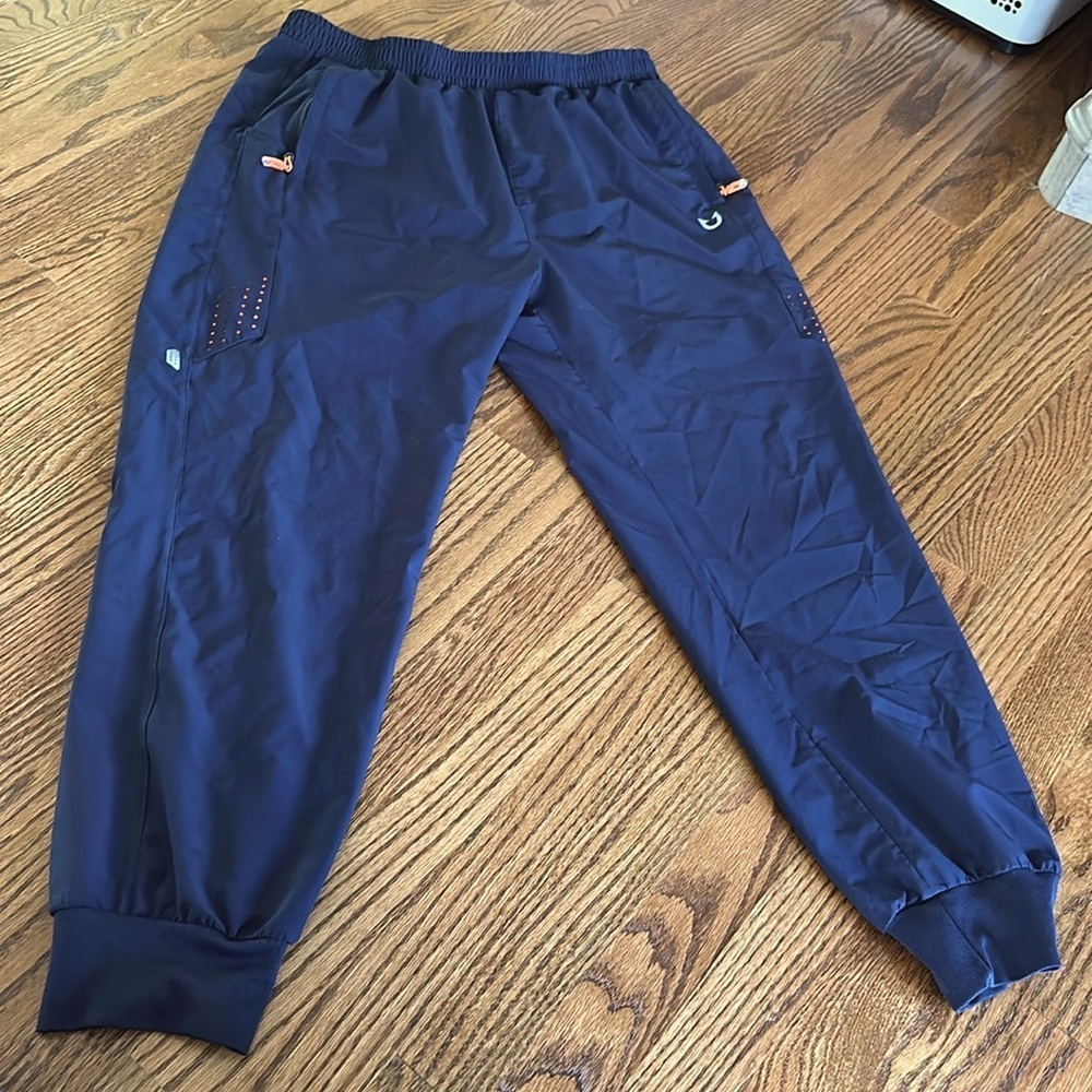 Men’s joggers. Navy blue. Size large. Excellent condition.